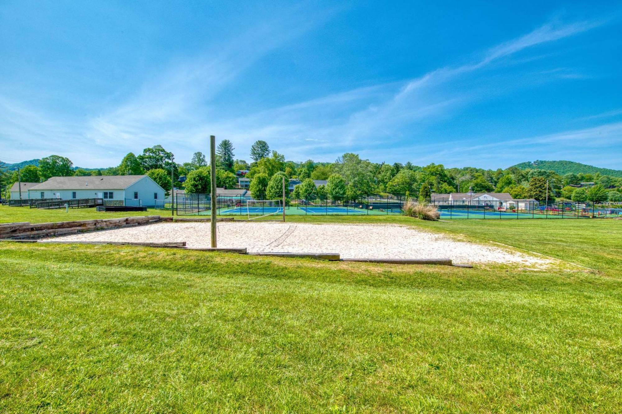 Hood Lower Lake Junaluska Exterior foto